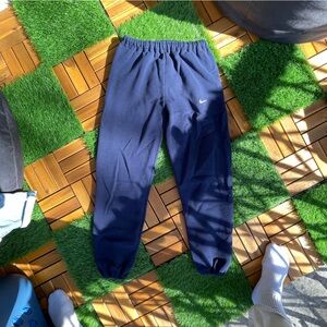 Nike comfy sweatpants